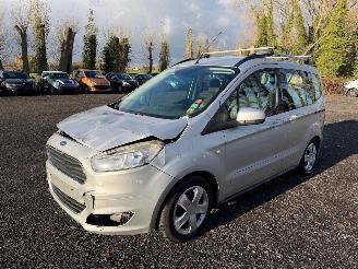 Ford Tourneo Custom TOURNEO COURIER TREN picture 11