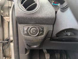 Ford Tourneo Custom TOURNEO COURIER TREN picture 33