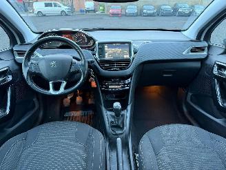 Peugeot 208 ALLURE picture 25