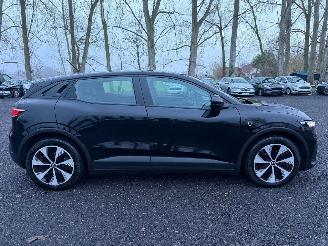 uszkodzony samochody osobowe Renault Mégane E-TECH EVOLUT 2023/6