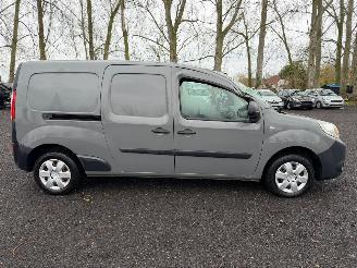krockskadad bil bedrijf Renault Kangoo EXPRESS MAXI 2019/1