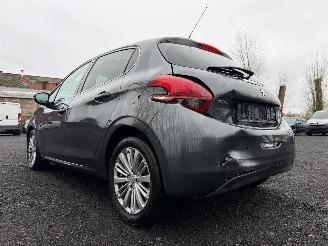 Peugeot 208 ALLURE picture 9