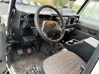 Land Rover Defender 2.5 D picture 22