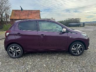 Damaged car Peugeot 108 1.0 2015/2