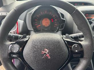 Peugeot 108 1.0 picture 24