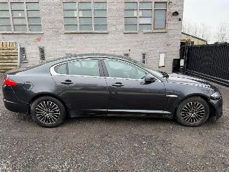 damaged passenger cars Jaguar XF 2.2 D 2013/1