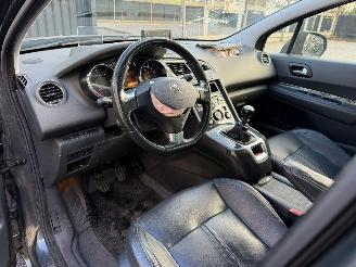 Peugeot 5008 ALLURE picture 24