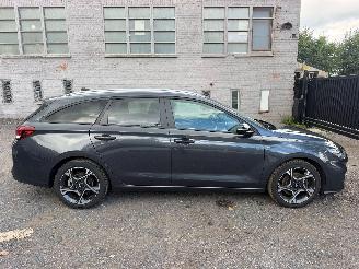 Vaurioauto  passenger cars Hyundai I-30 1.0 2022/6
