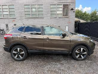 škoda osobní automobily Nissan Qashqai 1.2 I 2015/10