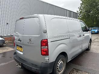 krockskadad bil bedrijf Peugeot Expert 2.0 BLUEHDI 120 PRO 2017/4