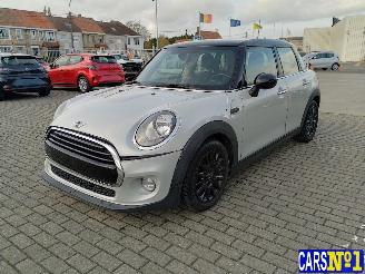 Schadeauto Mini Cooper  2016/8