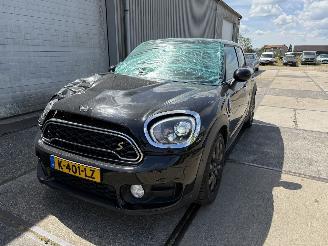 krockskadad bil auto Mini Countryman Cooper S E ALL4 Chili 2019/6