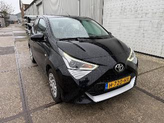Toyota Aygo 1.0 VVT-i X-Play picture 1