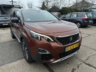 krockskadad bil auto Peugeot 3008 1.2 PureTech  Blue Lease Premium 2019/10