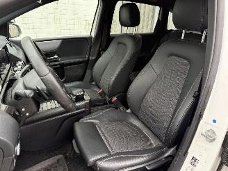 Mercedes B-klasse 200d Automaat picture 24