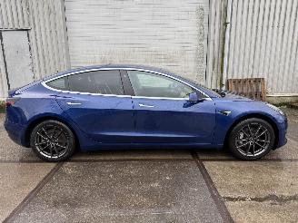 Tesla Model 3 Long Range AWD 75 kWh picture 2