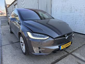 Damaged car Tesla Model X 75D 7-Seats 2018/11