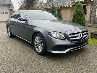 skadebil auto Mercedes E-klasse 200 d AVANTGARDE NAVI CAMERA LED 2017/12