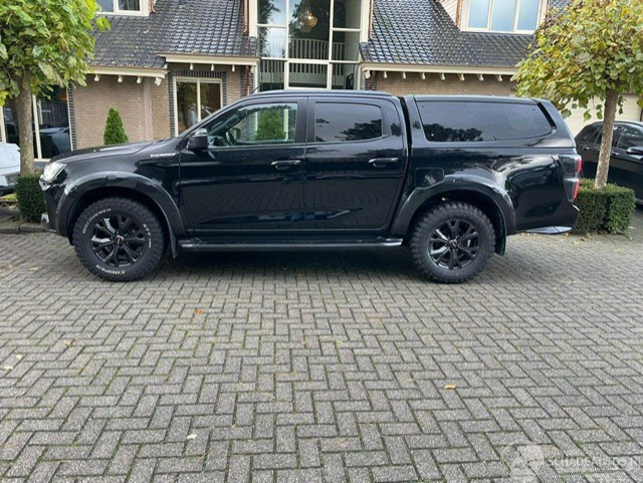 Isuzu D-Max V-Cross 4X4 DC HARDTOP