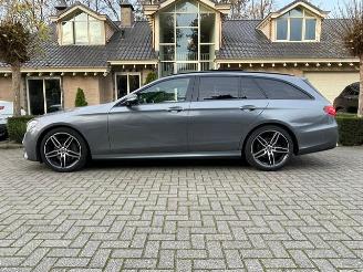 Vaurioauto  passenger cars Mercedes E-klasse 220 d AMG LINE PANORAMADAK NICHT WIDESCREEN LED 2019/12