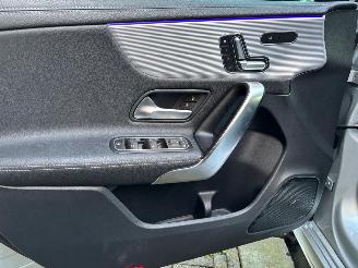 Mercedes A-klasse 200 d AMG LINE PANO CAMERA NAVI MOTOR DEFECT picture 11
