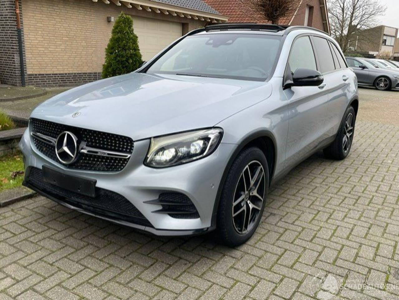 Mercedes GLC 250 d 4MATIC AMG LINE PANORAMADAK CAMERA NAVI LED