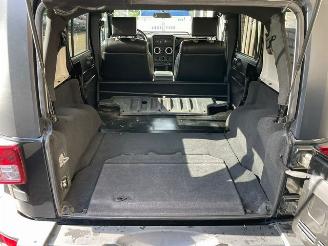 Jeep Wrangler Unlimited 2.8 CRD SAHARA picture 7