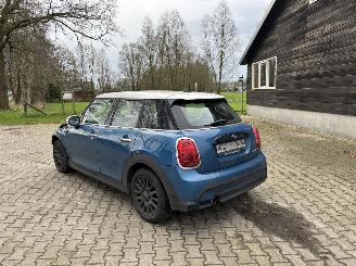 Mini Cooper 1.5 AUTOMAAT NAVI CLIMA CAMERA LEER PDC B.J 07-2021 picture 3