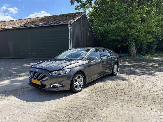 krockskadad bil auto Ford Mondeo MOTOR TIKT 1.5 AUTOMAAT NAVI CLIMA PDC TREKHAAK B.J 11-2018 2018/11