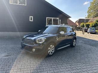 krockskadad bil auto Mini Countryman COOPER 1.5 NAVI CLIMA CAMERA LED KEYLESS LED B.J 07-2019 2019/7
