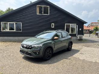 skadebil auto Dacia Sandero STEPWAY FACELIFT CLIMA CAMERA KEYLESS LED B.J 2024 2024/3