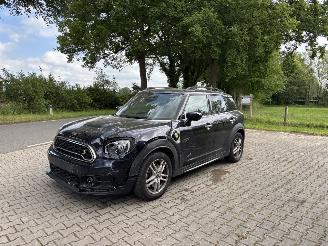 Damaged car Mini Countryman HYBRIDE PLUG IN AUTOMAAT NAVI CLIMA LEER LED B.J 2019 2019/4