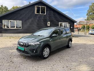 damaged passenger cars Dacia Jogger 110 PK 6 bak Airco Camera Cruise Led B.J 05-2024. 9 dkm 2024/5
