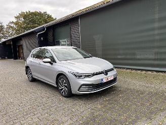skadebil auto Volkswagen Golf HYBRIDE 1.4 PLUG IN AUTOMAAT NAVI CLIMA CAMERA LED PDC B.J 2021 2021/5