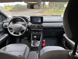 Dacia Jogger 1.6 AUTOMAAT 7 PERSOONS HYBRIDE NAVI CLIMA CAMERA KEYLESS LED B.J 07-2025 picture 17