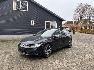 skadebil auto Volkswagen Golf 8 PANORAMADAK 1.5 STYLE 130 PK NAVI CLIMA VIRT DASH 18 INCH B.J 2023 2023/4