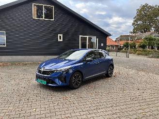 Unfallwagen Renault Clio FACELIFT V TECHNO SPORT NAVI CLIMA CAMERA VIRT DASH PDC LED B.J 2025 2025/5