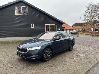 Avarii autoturisme Skoda Octavia ETSI AUTOMAAT VIRTUEEL DASH NAVI CLIMA CAMERA B.J 11-2024 2024/11