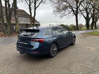 Skoda Octavia AUTOMAAT STYLE NAVi CLIMA CAMERA LED B.J 12-2024 picture 4