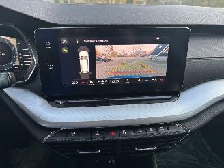 Skoda Octavia AUTOMAAT HYBRIDE NAVI CLIMA VIRT DASH CAMERA TREKHAAK LED B.J 12-2024 picture 13
