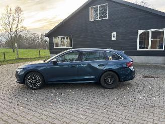 Skoda Octavia AUTOMAAT HYBRIDE NAVI CLIMA VIRT DASH CAMERA TREKHAAK LED B.J 12-2024 picture 6