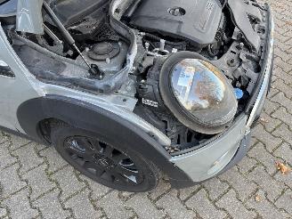 Mini  ONE 1.5 EDITION CLIMA ABS PDC B.J 11-2018 SCHROEFSCHADE picture 14