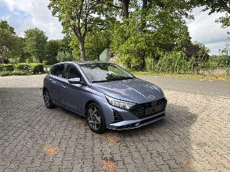 skadebil auto Hyundai I-20 AUTOMAAT PREMIUM SPORT BOSE NAVI CLIMA CAMERA LED B.J 12-2024 2024/12