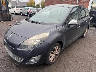 Auto incidentate Renault Grand-scenic  2011/6