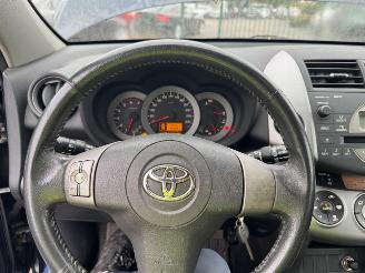 Toyota Rav-4  picture 16