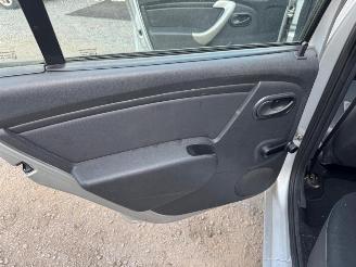 Dacia Sandero I picture 28