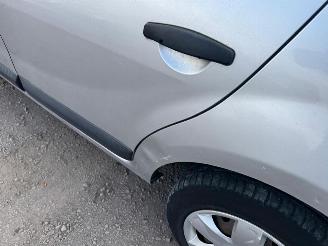 Dacia Sandero I picture 10