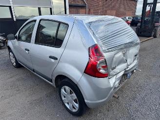Dacia Sandero I picture 3