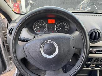 Dacia Sandero I picture 15