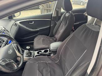 Hyundai I-30  picture 25